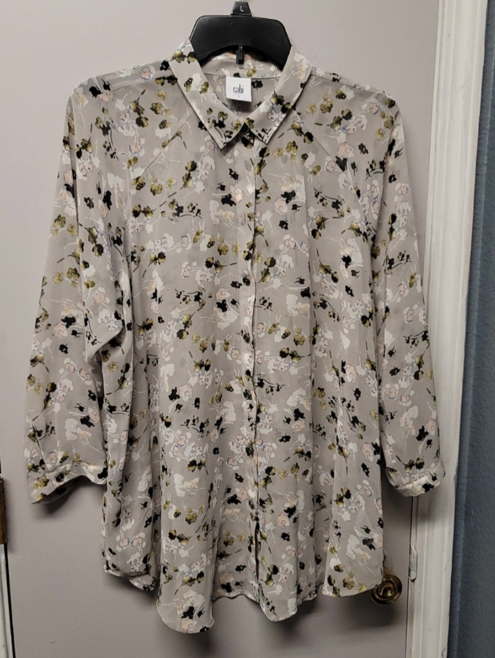 Large CAbi Matinee Floral Blouse Sheer 3/4 Sleeve Gray Polyester Boho Hippie